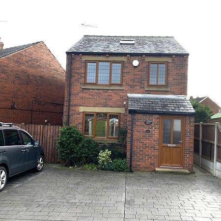 3Br House Ossett-Wakefield, Free Parking 3 Cars Wi Fi Long Stays Eksteriør billede
