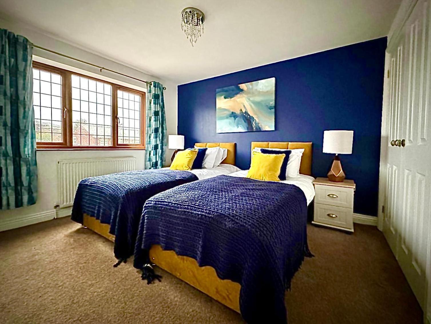 3Br House Ossett-Wakefield, Free Parking 3 Cars Wi Fi Long Stays Eksteriør billede