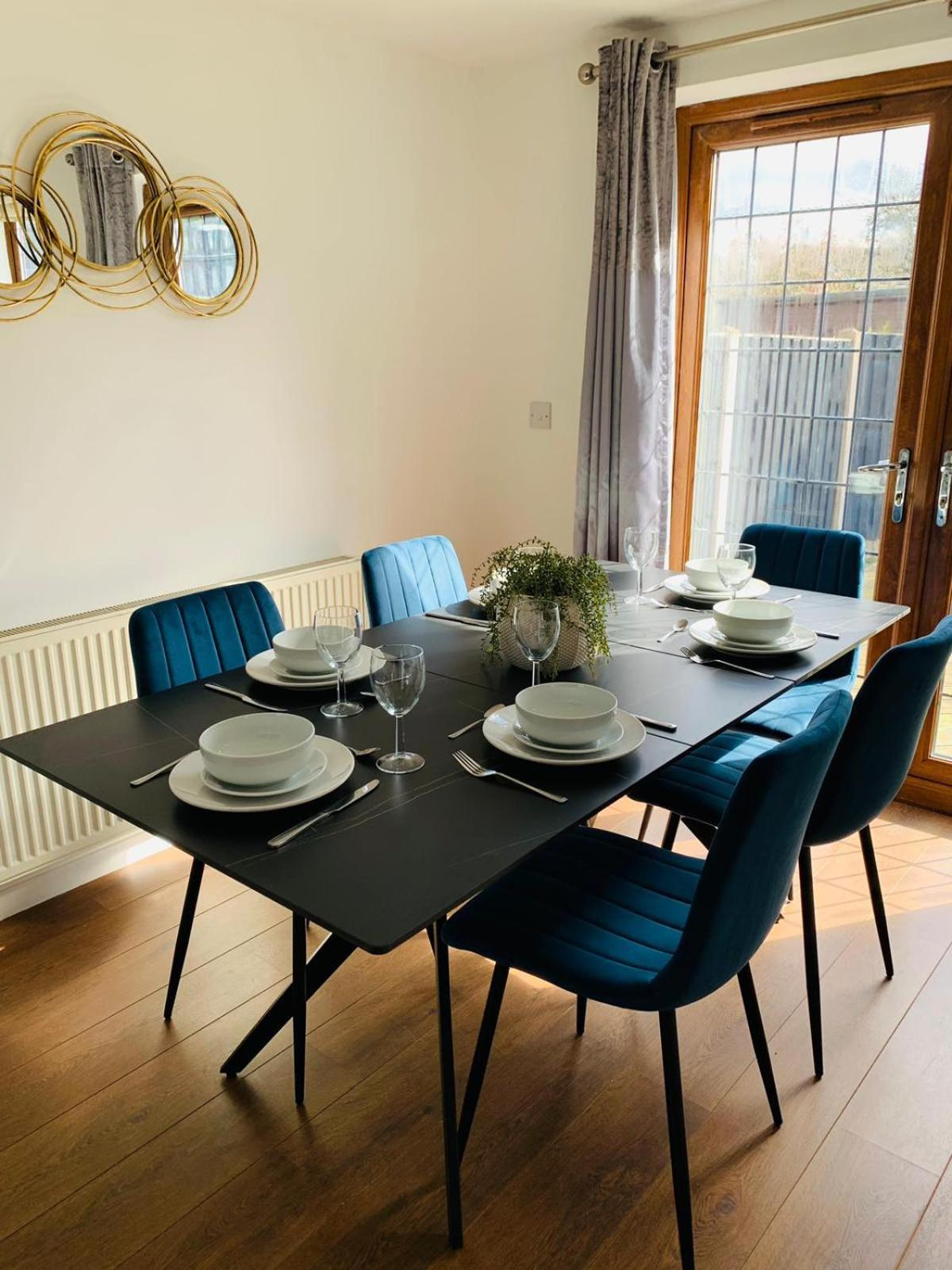 3Br House Ossett-Wakefield, Free Parking 3 Cars Wi Fi Long Stays Eksteriør billede