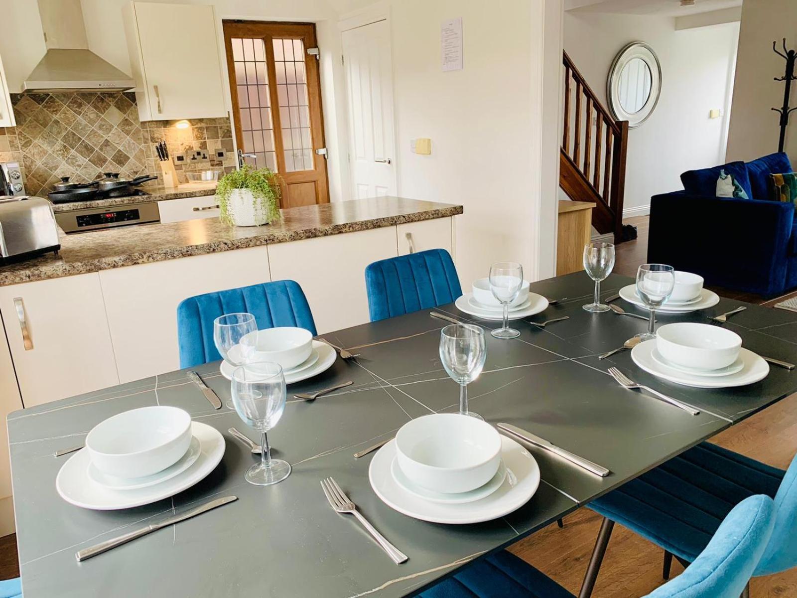 3Br House Ossett-Wakefield, Free Parking 3 Cars Wi Fi Long Stays Eksteriør billede